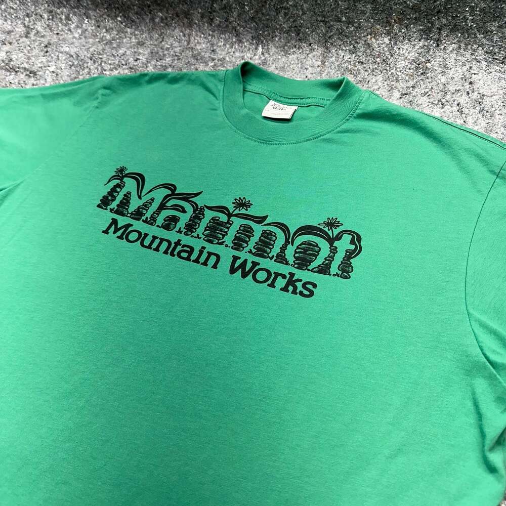 Marmot Mountain Works Graphic T-Shirt Size Large